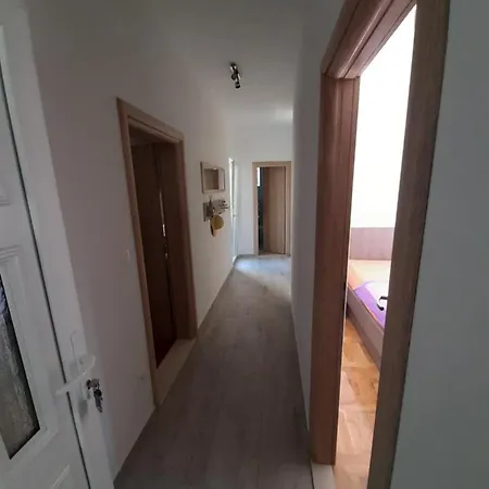 Luce Apartment Makarska