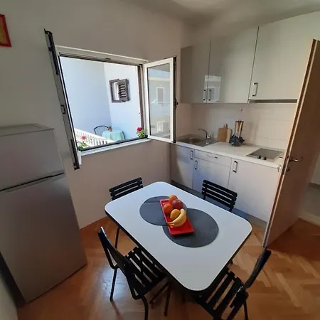 Luce Apartment Makarska