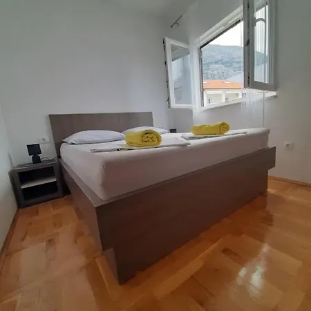 Apartment Luce